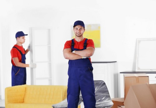 House removalists helping a family move in Strawberry Hill