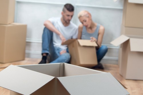 Local unpacking support for Strawberry Hill residents