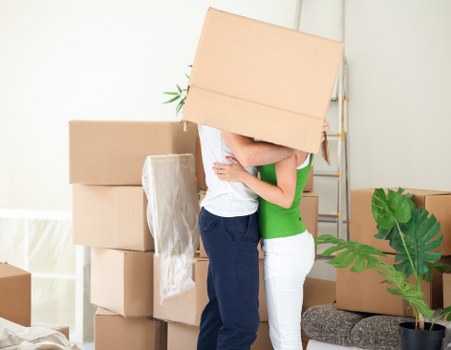 Local movers handling a residential relocation in Strawberry Hill